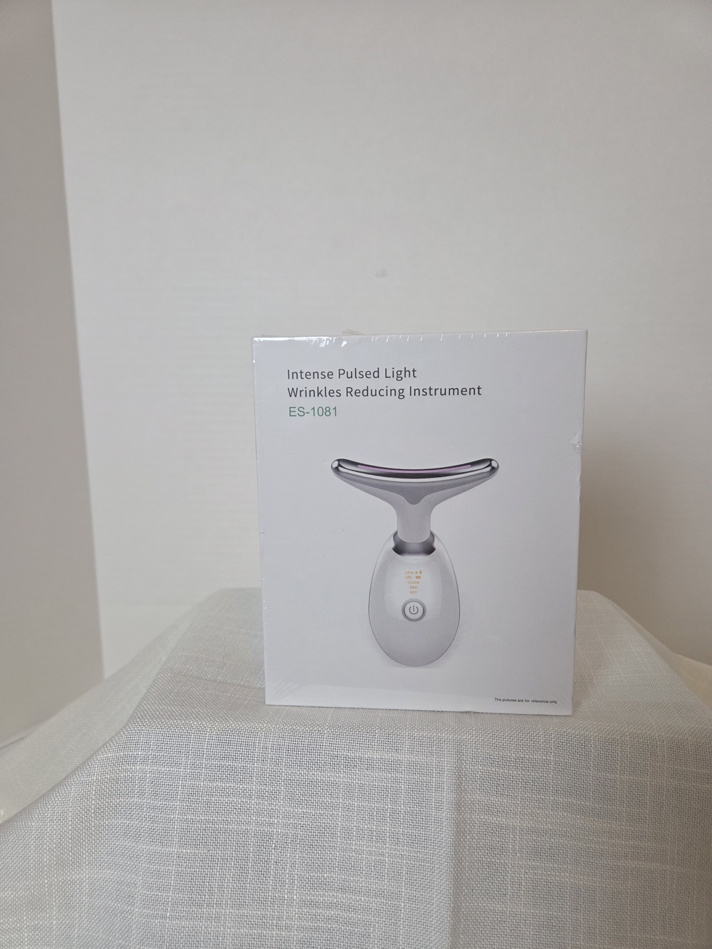Intense Pulsed Light Wrinkles Reducing Instrument ES-1081 - White/Silver